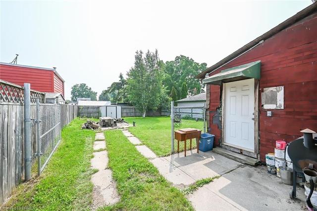 6 Gordon Street, House detached with 3 bedrooms, 1 bathrooms and null parking in Brantford ON | Image 27