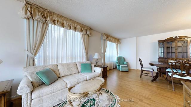 206 - 1121 Steeles Ave W, Condo with 2 bedrooms, 2 bathrooms and 1 parking in Toronto ON | Image 5