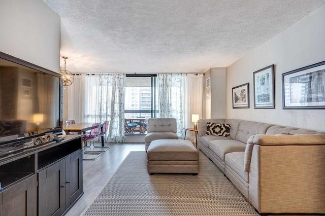 1207 - 100 Quebec Ave, Condo with 2 bedrooms, 2 bathrooms and 1 parking in Toronto ON | Image 21