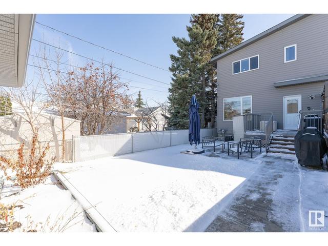 9834 162 St Nw Nw, House semidetached with 3 bedrooms, 2 bathrooms and null parking in Edmonton AB | Image 3