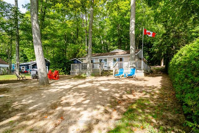 180 Farlain Lake Rd E, House detached with 2 bedrooms, 1 bathrooms and 4 parking in Tiny ON | Image 18