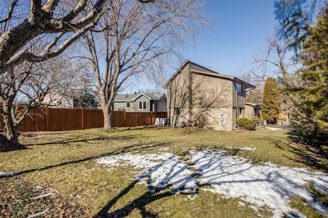 48 Alpha Mills Rd, House detached with 4 bedrooms, 2 bathrooms and 3 parking in Mississauga ON | Image 20