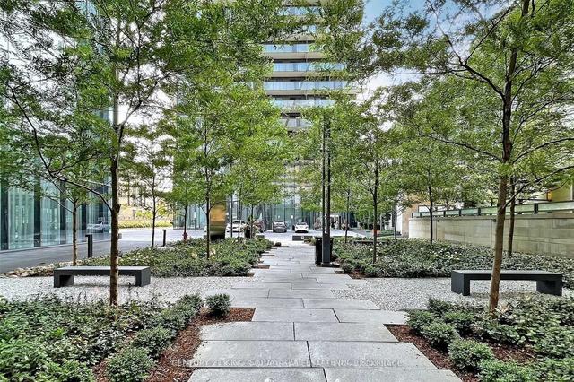 2909 - 1080 Bay St, Condo with 1 bedrooms, 1 bathrooms and 0 parking in Toronto ON | Image 2