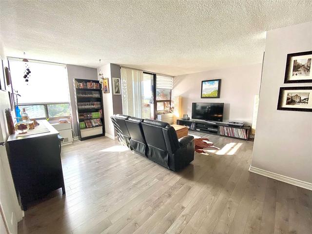 1019 - 50 Mississauga Valley Blvd, Condo with 3 bedrooms, 2 bathrooms and 1 parking in Mississauga ON | Image 16