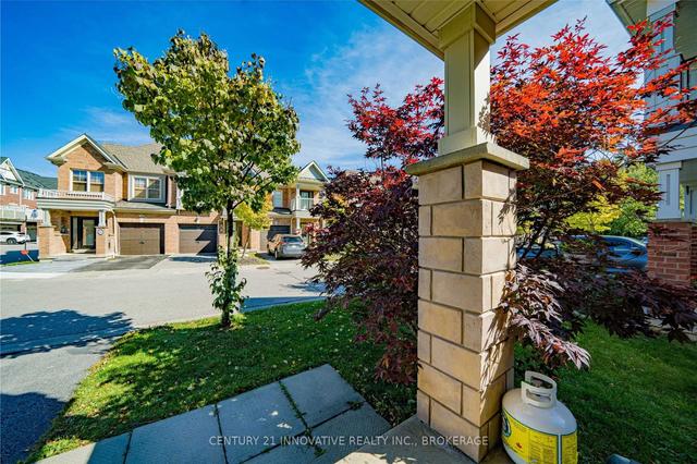 16 Expedition Cres, House attached with 3 bedrooms, 3 bathrooms and 2 parking in Whitchurch Stouffville ON | Image 36