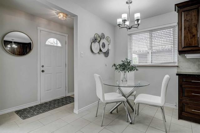 33 Edenridge Dr, House semidetached with 5 bedrooms, 3 bathrooms and 6 parking in Brampton ON | Image 35