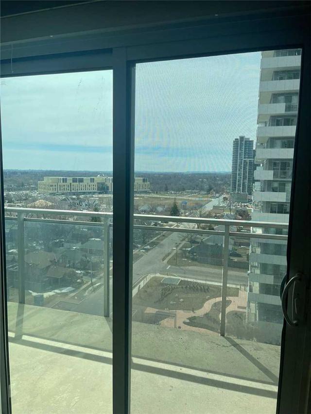 1406 - 215 Queen St E, Condo with 1 bedrooms, 1 bathrooms and 1 parking in Brampton ON | Image 16