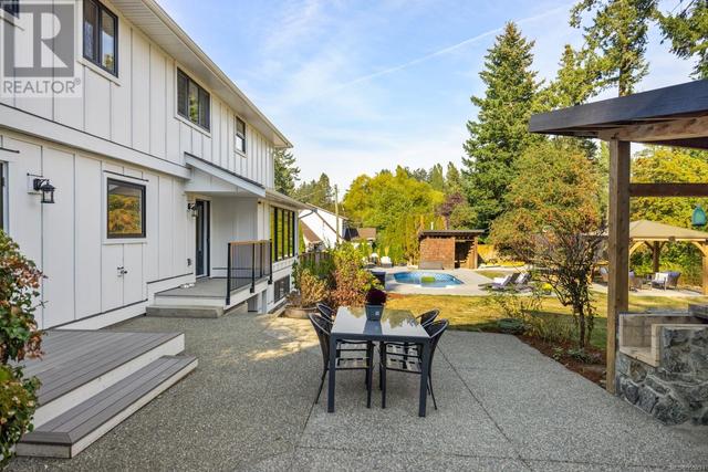 4821 Elk Rd, House detached with 7 bedrooms, 6 bathrooms and 10 parking in Saanich BC | Image 40