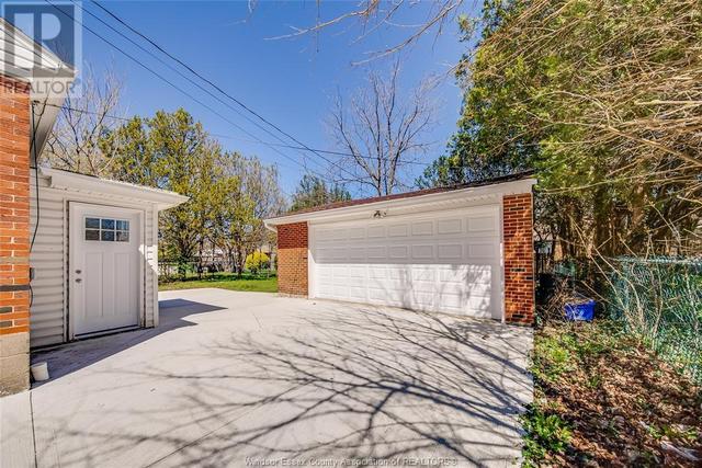 3108 Dominion Boulevard, House detached with 5 bedrooms, 2 bathrooms and null parking in Windsor ON | Image 37