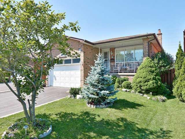 4198 Sunset Valley Crt, House detached with 4 bedrooms, 4 bathrooms and 2 parking in Mississauga ON | Image 2
