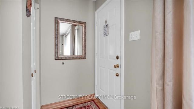 1911 Crystal Cres, House detached with 3 bedrooms, 2 bathrooms and 7 parking in London ON | Image 39