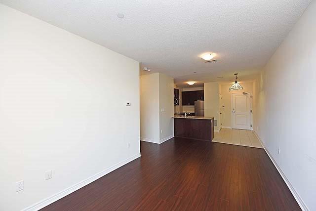 105 - 7768 Kennedy Rd, Condo with 2 bedrooms, 1 bathrooms and 1 parking in Markham ON | Image 7