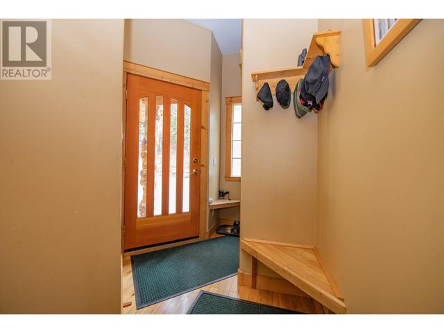1195 & 1153 Sugar Lake Road, House detached with 2 bedrooms, 2 bathrooms and 25 parking in North Okanagan E BC | Image 27
