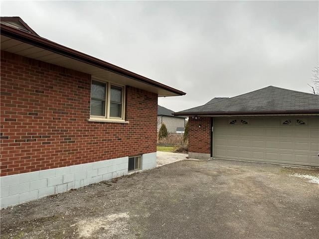 603 Rymal Road W, House detached with 4 bedrooms, 2 bathrooms and 12 parking in Hamilton ON | Image 18