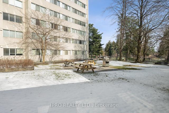 2305 - 3700 Kaneff Cres, Condo with 1 bedrooms, 1 bathrooms and 2 parking in Mississauga ON | Image 33