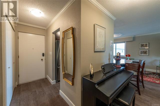 405 - 25 Government St, Condo with 2 bedrooms, 1 bathrooms and 1 parking in Victoria BC | Image 21