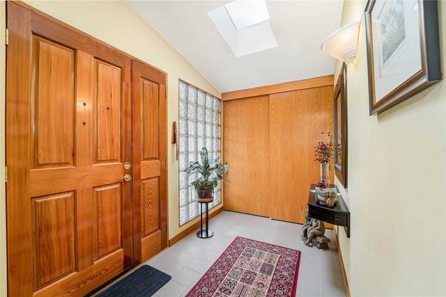 80 Northey Dr, House semidetached with 1 bedrooms, 2 bathrooms and 4 parking in Toronto ON | Image 12
