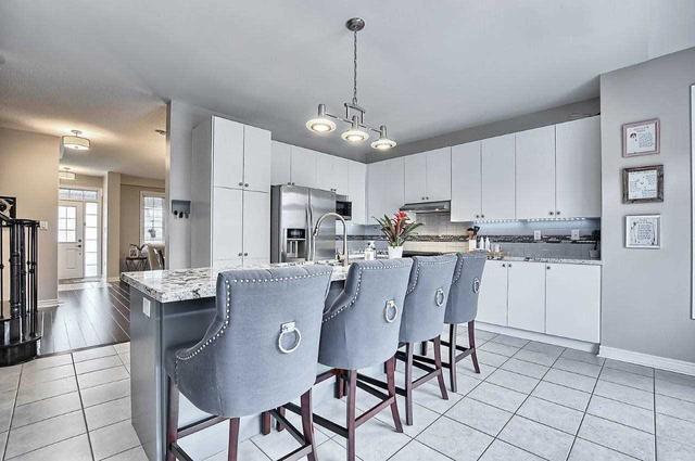 20 Mccann Cres, House detached with 4 bedrooms, 3 bathrooms and 4 parking in Bradford West Gwillimbury ON | Image 5