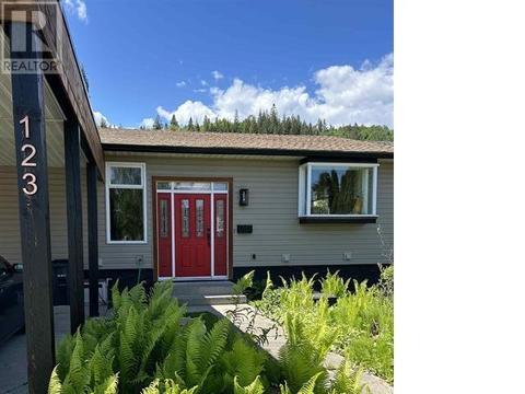 123 Thacker Crescent, Prince George, BC, V2M6G1 | Card Image