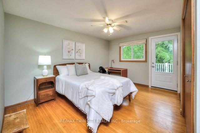 270 Lourdes St, House detached with 3 bedrooms, 2 bathrooms and 6 parking in Waterloo ON | Image 10