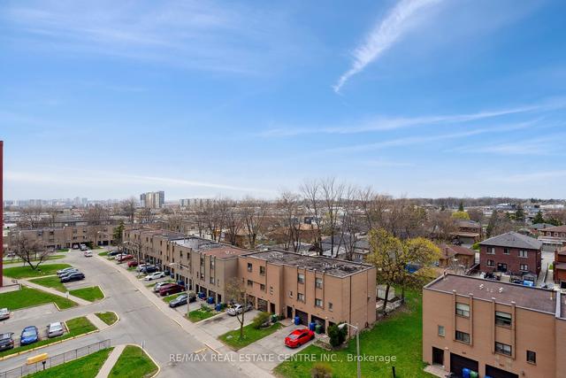 711 - 200 Lotherton Ptwy N, Condo with 2 bedrooms, 1 bathrooms and 1 parking in Toronto ON | Image 19