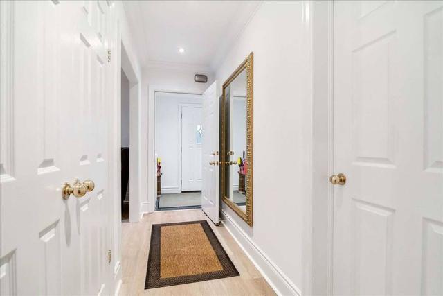 main - 3 Killarney Rd, House detached with 3 bedrooms, 2 bathrooms and 2 parking in Toronto ON | Image 36