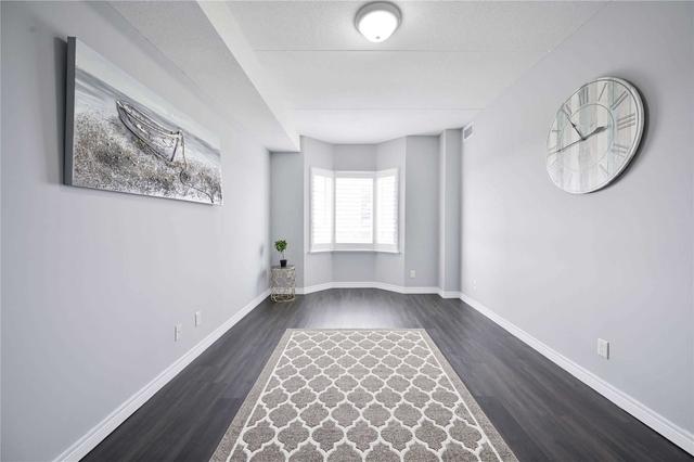 405 - 1379 Costigan Rd, Condo with 2 bedrooms, 2 bathrooms and 2 parking in Milton ON | Image 11