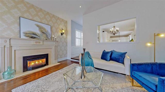 36 Regent St, House detached with 6 bedrooms, 5 bathrooms and 7 parking in Richmond Hill ON | Image 37