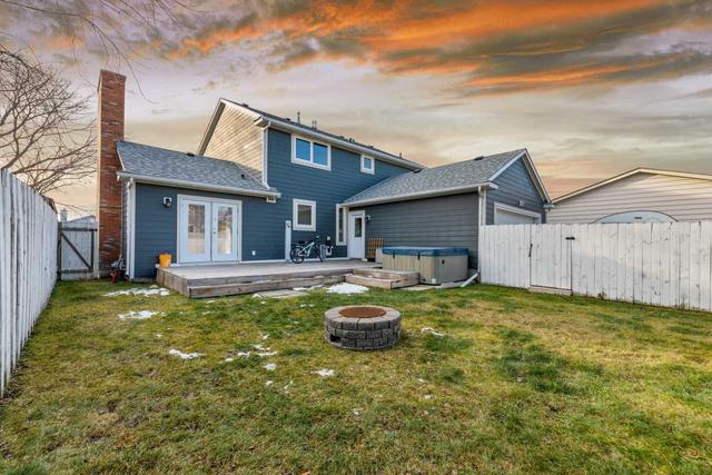 364 Deerview Drive Se, House detached with 4 bedrooms, 3 bathrooms and 4 parking in Calgary AB | Image 4