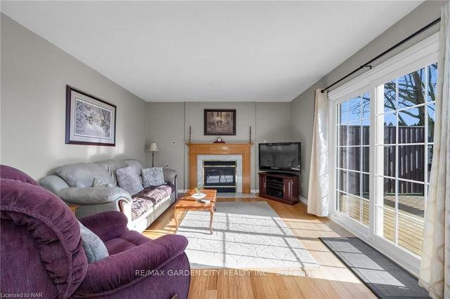 251 Alderlea Ave, House detached with 3 bedrooms, 3 bathrooms and 6 parking in Hamilton ON | Image 4