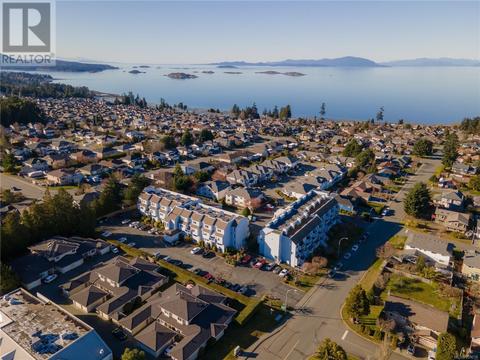 108b - 6231 Blueback Rd, Condo with 2 bedrooms, 1 bathrooms and 1 parking in Nanaimo BC | Card Image