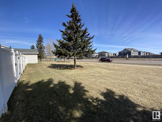 11356 139 Av Nw, House attached with 3 bedrooms, 1 bathrooms and 1 parking in Edmonton AB | Image 33