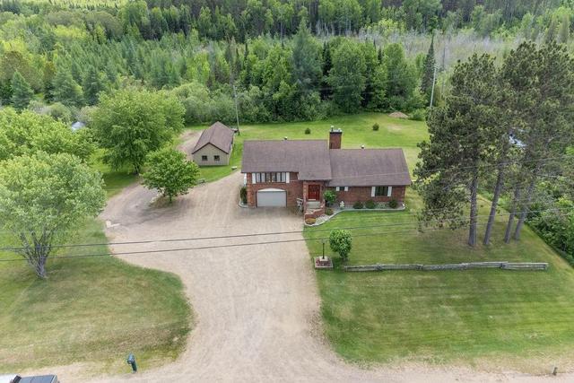 17895 60 Highway, House detached with 3 bedrooms, 2 bathrooms and 10 parking in Madawaska Valley ON | Card Image