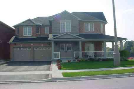 61 Stonecrest Dr, House detached with 4 bedrooms, 3 bathrooms and 4 parking in Brampton ON | Image 1