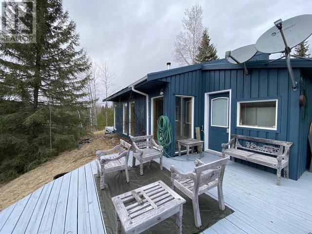 6499 Mahood Lake Road, House detached with 2 bedrooms, 2 bathrooms and null parking in Cariboo L BC | Image 5