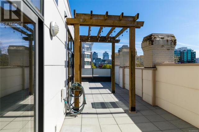404 - 610 Johnson St, Condo with 2 bedrooms, 2 bathrooms and null parking in Victoria BC | Image 23