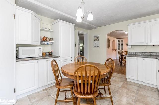 229 Bruce 23 Rd, House detached with 3 bedrooms, 2 bathrooms and 21 parking in Kincardine ON | Image 8