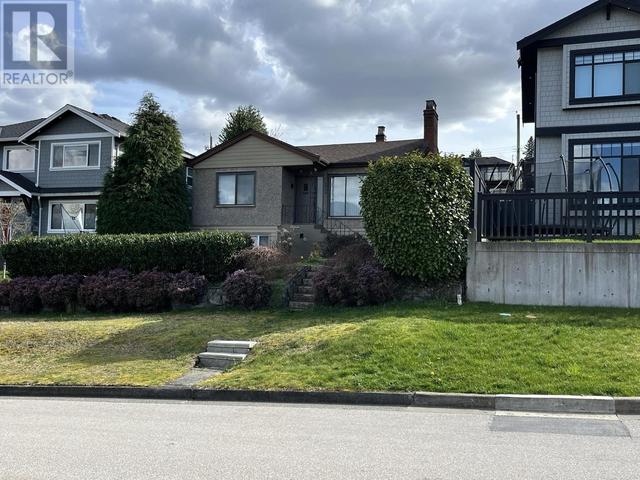3970 Edinburgh Street, House detached with 2 bedrooms, 2 bathrooms and 2 parking in Burnaby BC | Image 4