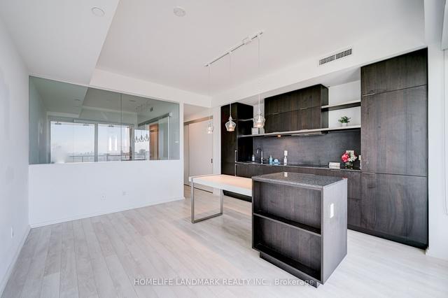 4211 - 197 Yonge St, Condo with 1 bedrooms, 1 bathrooms and 1 parking in Toronto ON | Image 6
