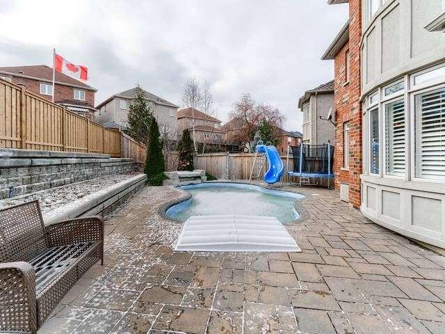 30 Lookout Crt, House detached with 4 bedrooms, 4 bathrooms and 6 parking in Halton Hills ON | Image 33