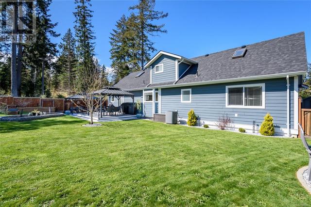 269 Spindrift Rd, House detached with 4 bedrooms, 3 bathrooms and 6 parking in Comox Valley A BC | Image 36