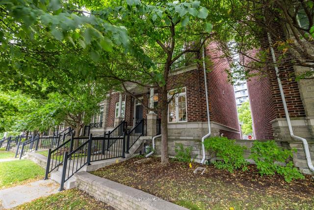 th27 - 6 Windermere Ave, Townhouse with 3 bedrooms, 2 bathrooms and 2 parking in Toronto ON | Image 14