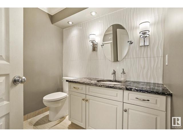2083 Blackmud Creek Dr Sw, House detached with 4 bedrooms, 3 bathrooms and 4 parking in Edmonton AB | Card Image
