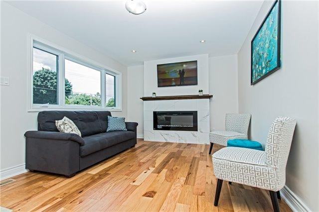 11 Kenneth Ave, House detached with 3 bedrooms, 2 bathrooms and 5 parking in Erin ON | Image 2