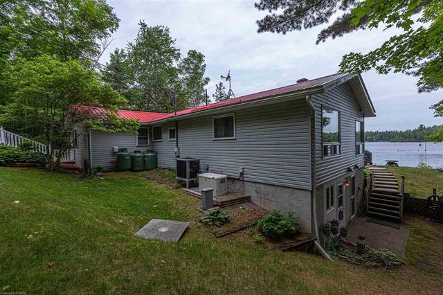 1099 Country Lane, House detached with 2 bedrooms, 1 bathrooms and 3 parking in Central Frontenac ON | Image 26