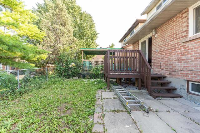 5 Evangeline Crt, House detached with 3 bedrooms, 3 bathrooms and 4 parking in Toronto ON | Image 20