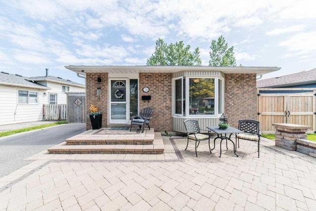 74 Slater Cres, House detached with 3 bedrooms, 2 bathrooms and 3 parking in Ajax ON | Image 1