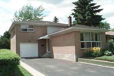 80 Merkley Sq, House detached with 4 bedrooms, 2 bathrooms and 1 parking in Toronto ON | Image 1