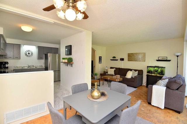 564 Forestwood Cres, Condo with 3 bedrooms, 2 bathrooms and 2 parking in Burlington ON | Image 4