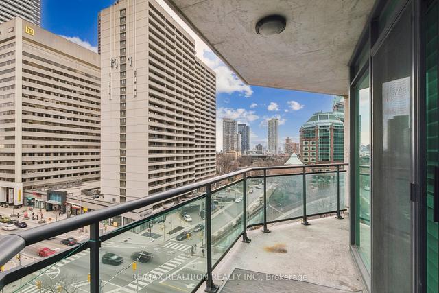 1107 - 300 Bloor St E, Condo with 2 bedrooms, 2 bathrooms and 1 parking in Toronto ON | Image 20